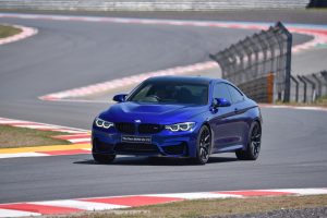 P90283038_highRes_the-new-bmw-m4-cs-la